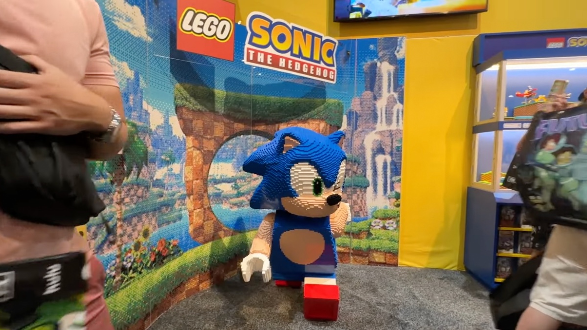 Inside the LEGO SDCC 2023 booth – new sets, huge builds and more