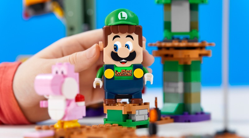 LEGO Luigi jumps into Super Mario this summer