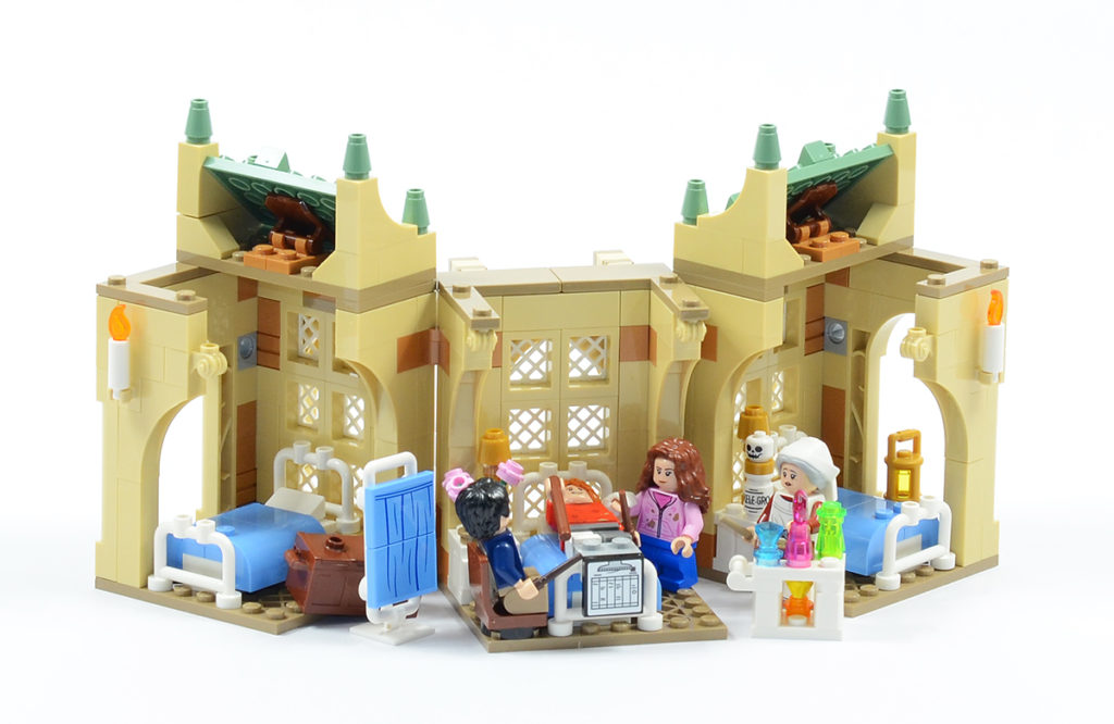LEGO 76398 Hogwarts Hospital Wing review 6 1024x666