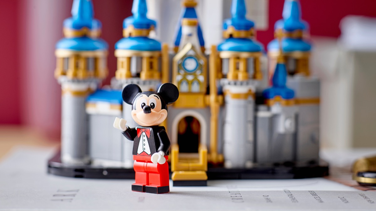 LEGO Disney 40478 Mini Disney Castle available now