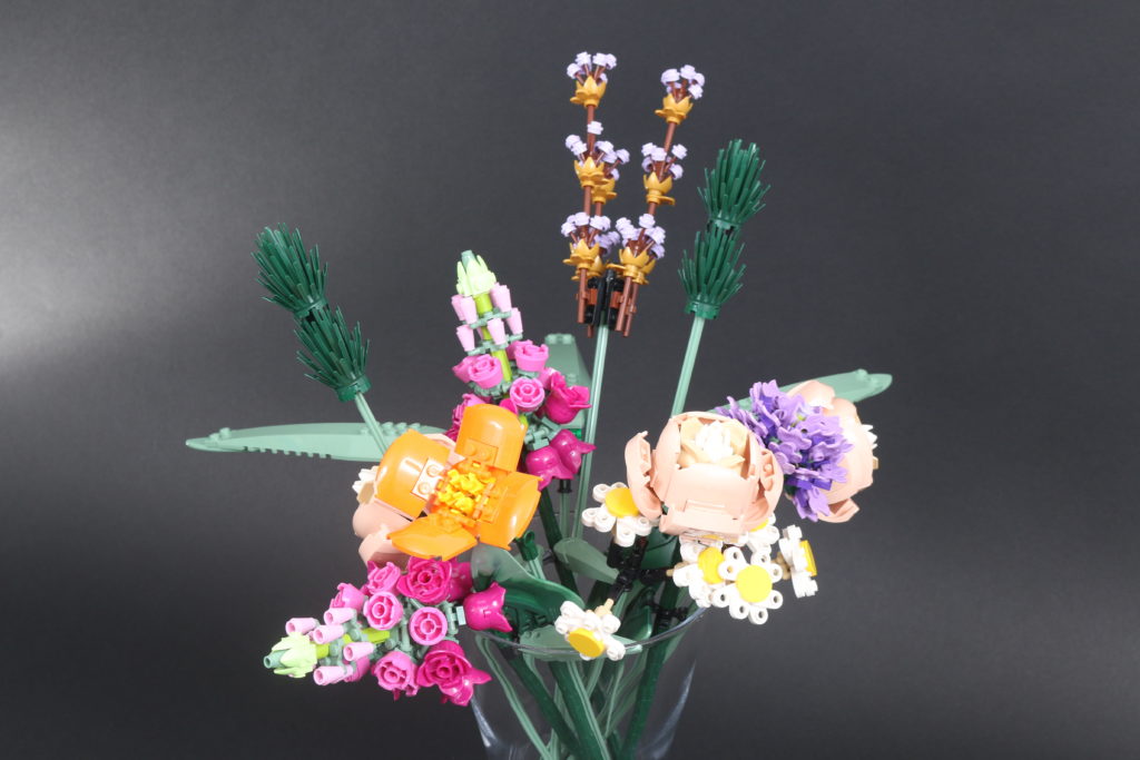 LEGO Botanical Collection 10280 Flower Bouquet review 25
