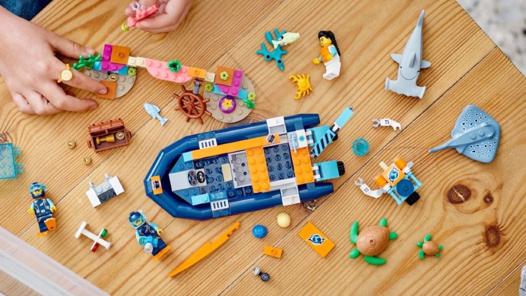 LEGO City 60377 Explorer Diving Boat featured 1024x576