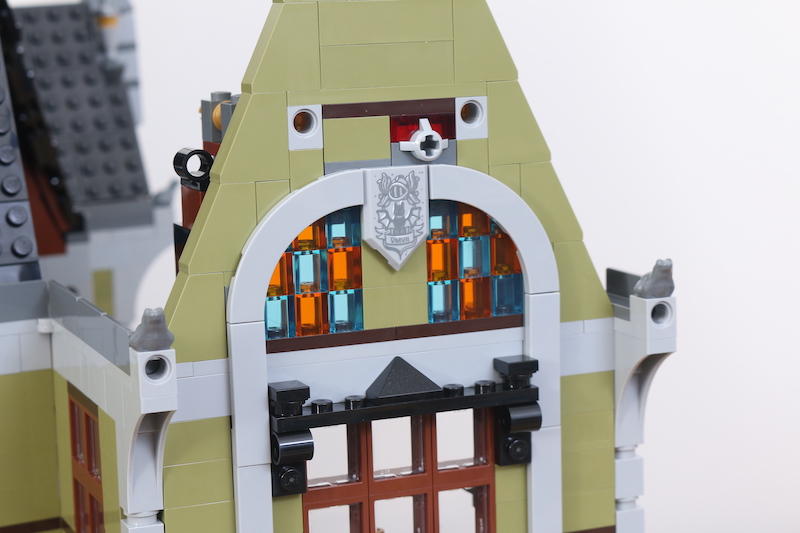LEGO Fairground Collection 10273 Haunted House review 15 1
