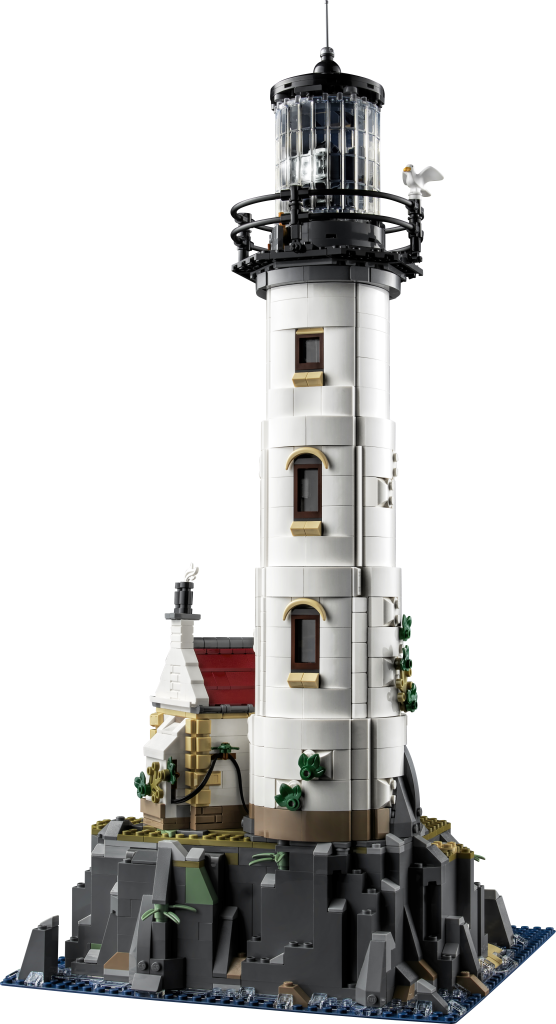 LEGO Ideas 21336 Motorised Lighthouse front 556x1024
