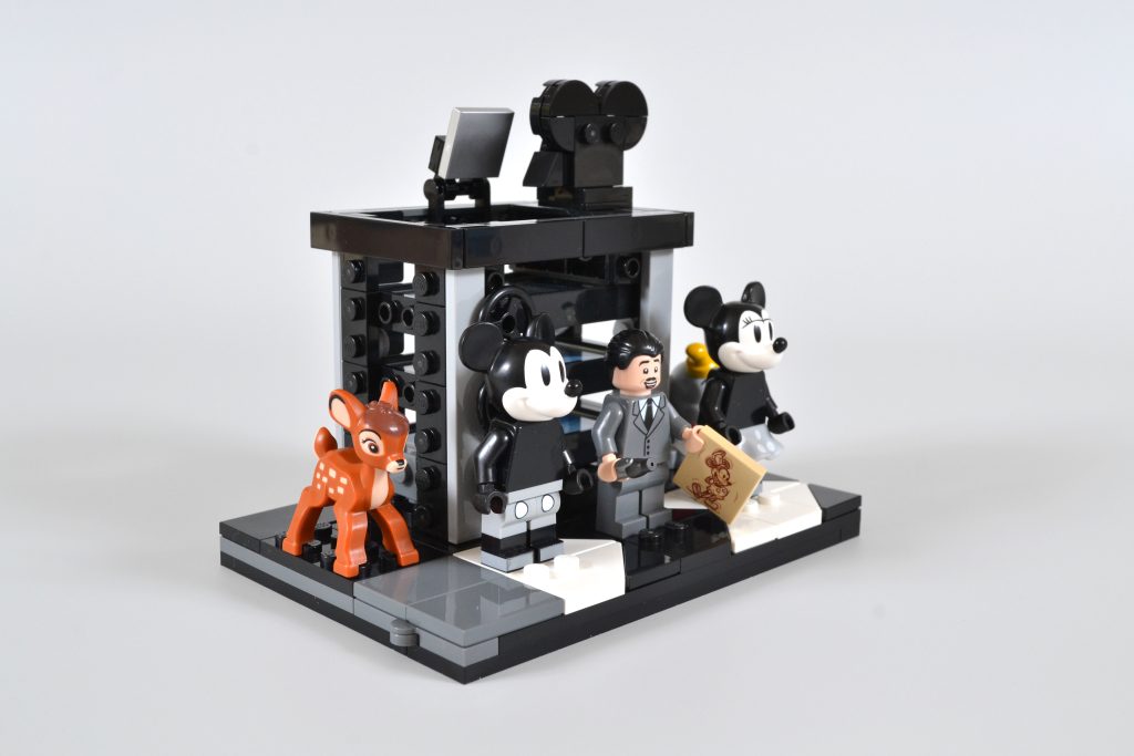 LEGO Disney 43230 Walt Disney Tribute Camera 11 1024x683