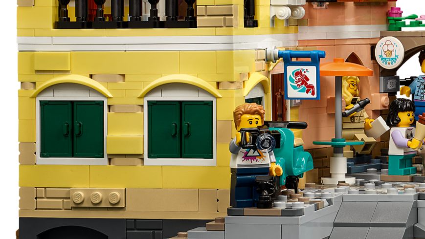 LEGO 21359 diving shop