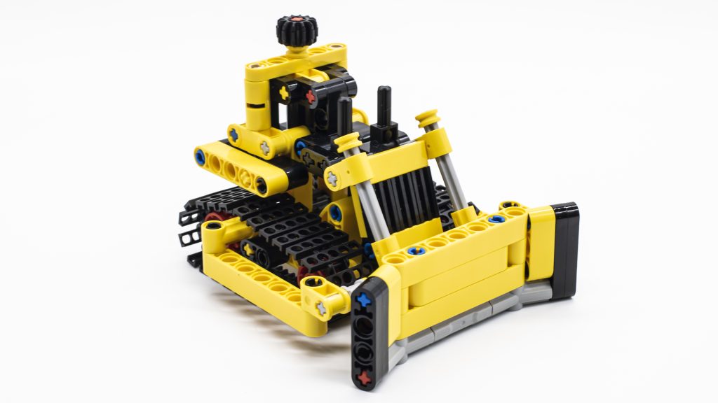 LEGO Technic 42163 Heavy Duty Bulldozer 7 1024x576