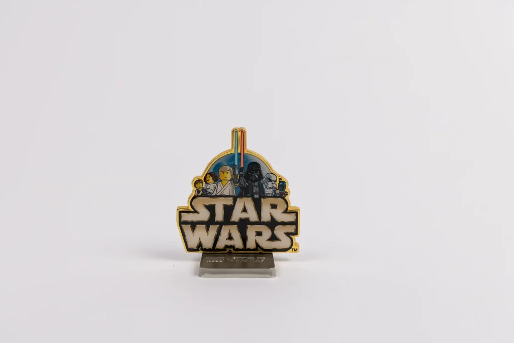LEGO Star Wars 25th anniversary magnet Insiders 4 1024x683