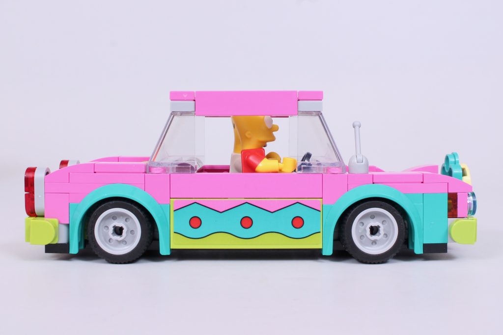 LEGO Icons 10352 The Simpsons Krusty Burger review 30 1024x683