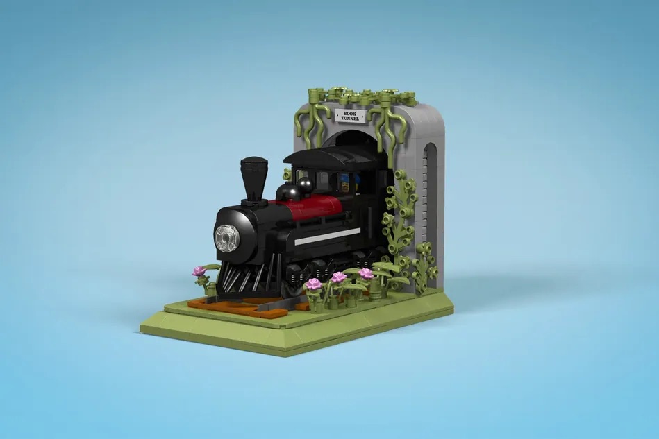 LEGO Ideas Train Bookends 1