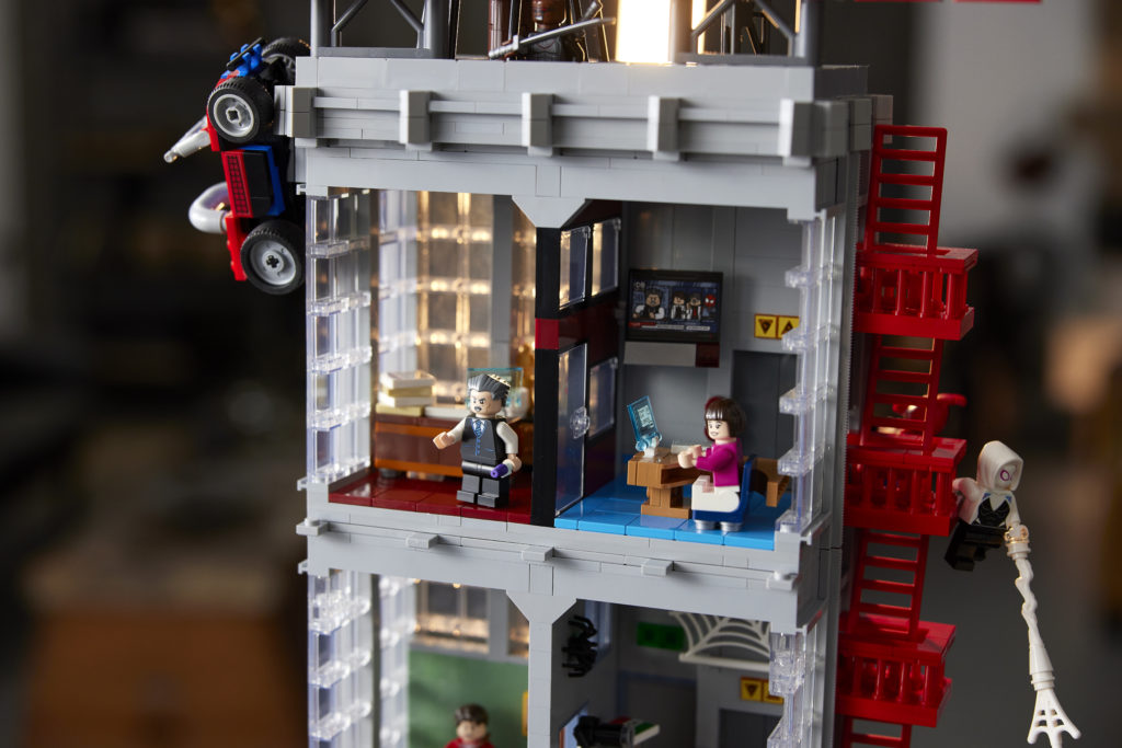LEGO Marvel 76178 Daily Bugle 28