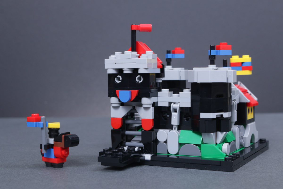 LEGO Insiders 40775 Mini Knights Castle and 40776 Hot Chocolate Stand reviews 15 1200x800