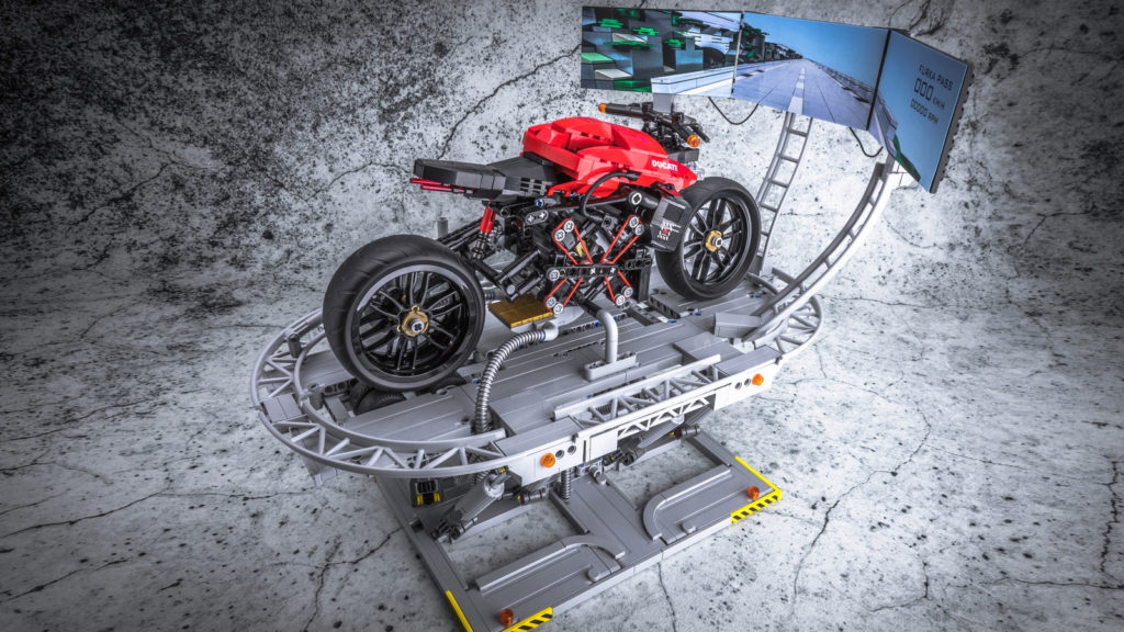 LEGO Ideas Ultimate Tour 3