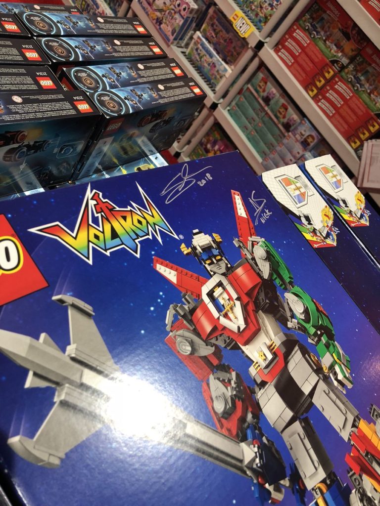 Signed LEGO Ideas 21311 Voltron sets available to buy at San Diego Comic Con
