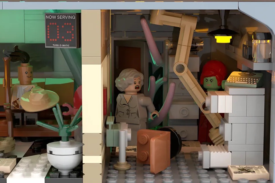LEGO Ideas Beetlejuice Ghost House 10
