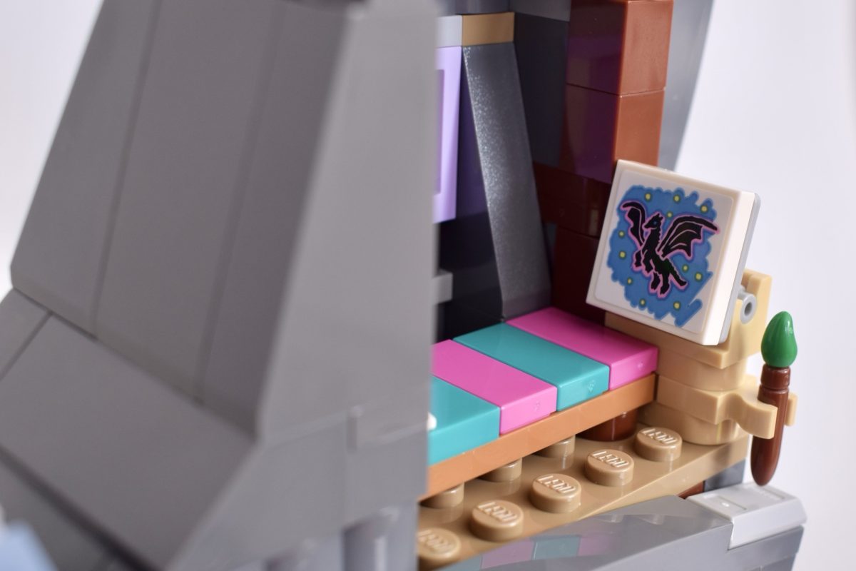 LEGO Harry Potter 76467 Luna Lovegoods House review 7 1200x800