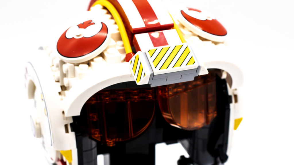 75327 Luke Skywalker Red Five Helmet 8 1024x576