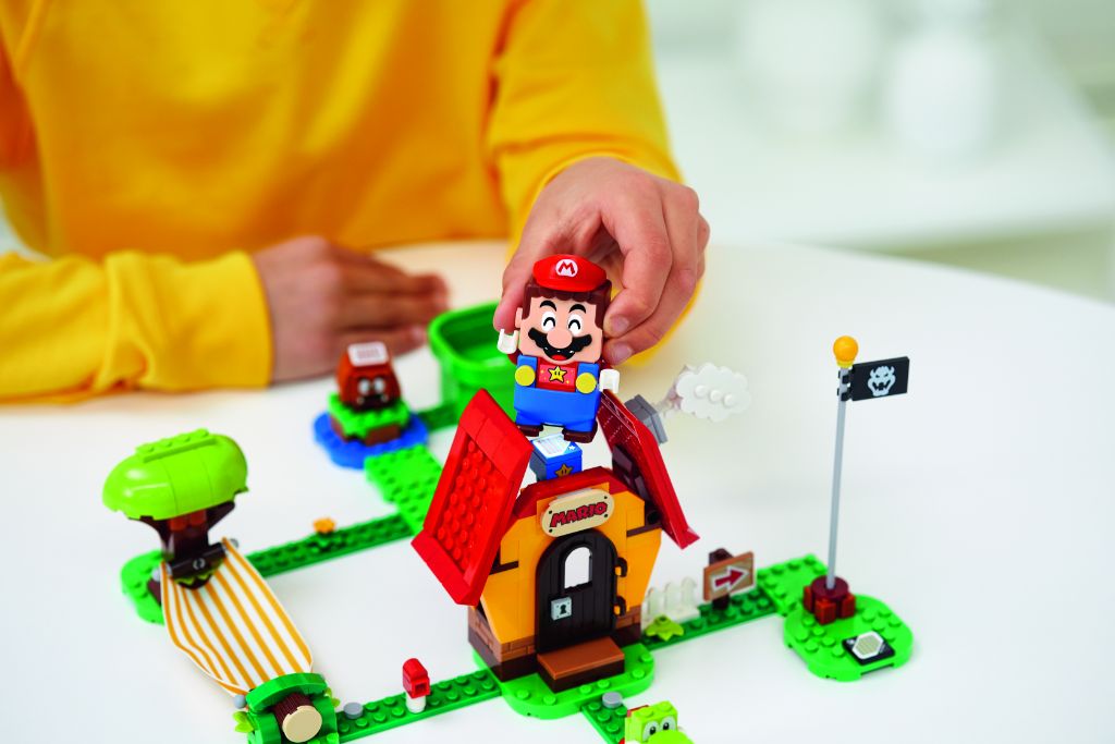LEGO Super Mario 71367 Marios House Yoshi Expansion Set 1