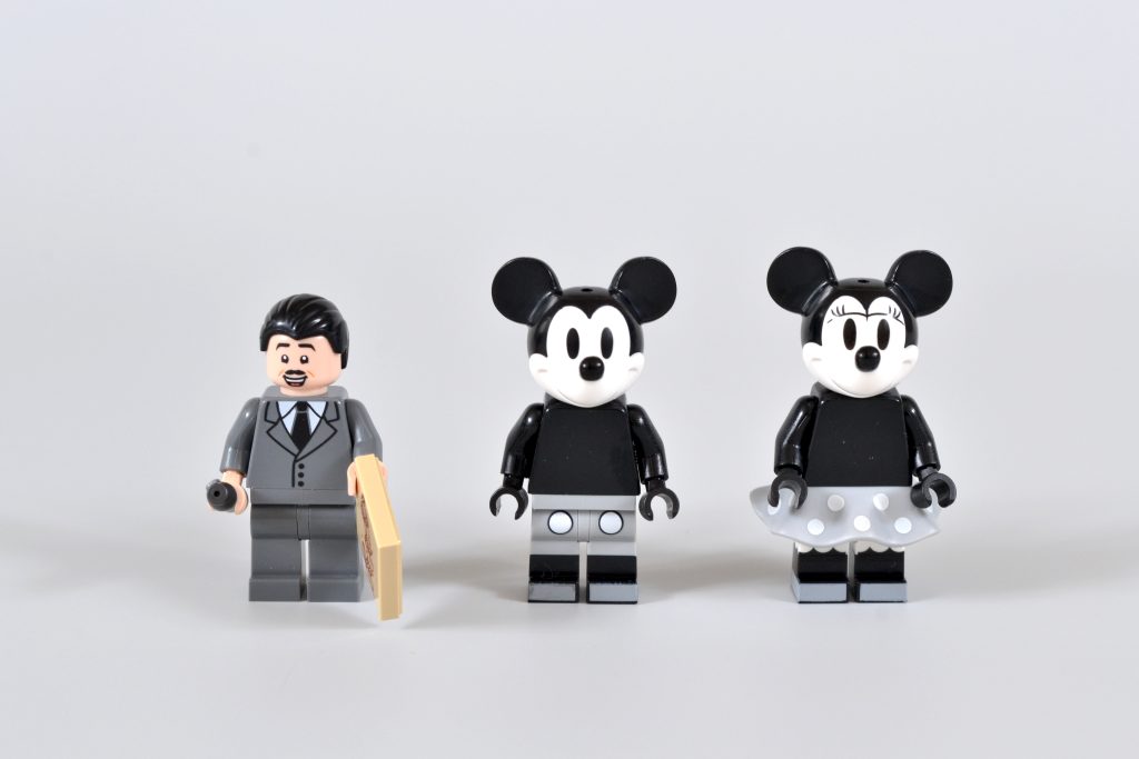 LEGO Disney 43230 Walt Disney Tribute Camera 17 1024x683
