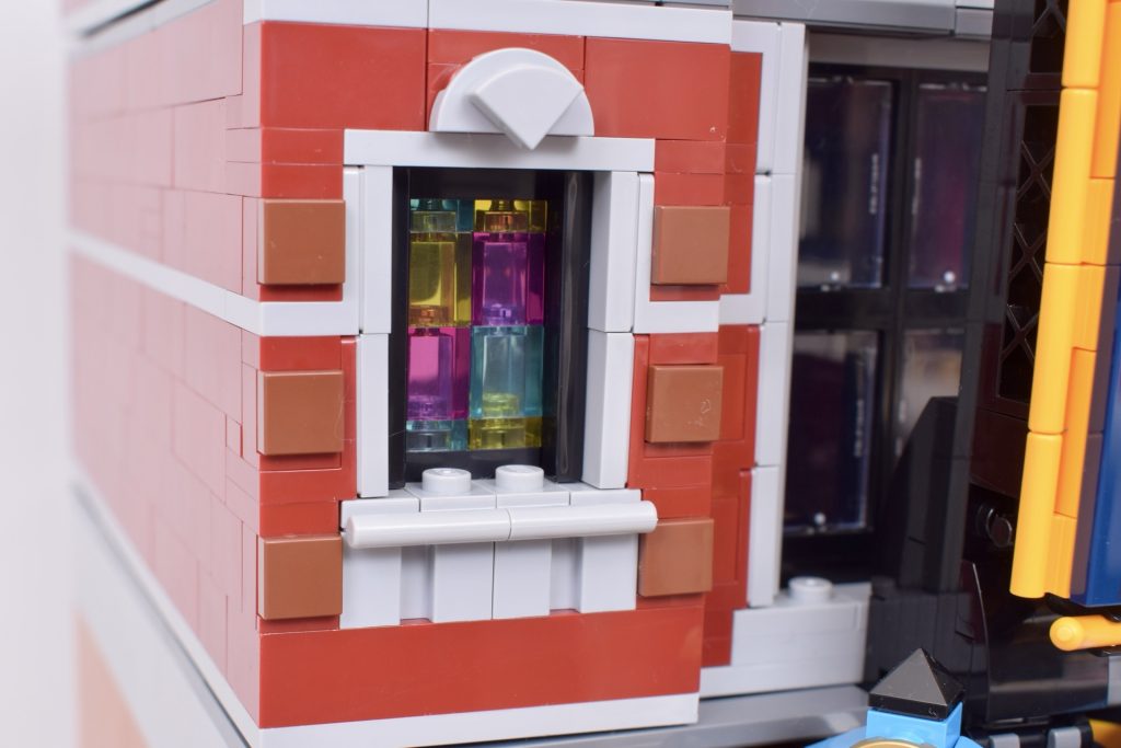 LEGO Icons 10312 Jazz Club review 13 1024x683