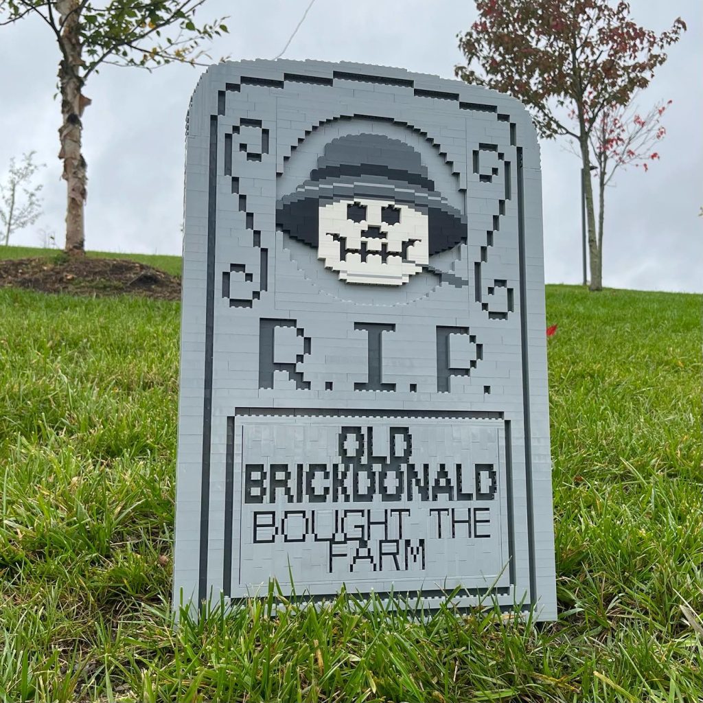 legoland new york headstone 3 1024x1024