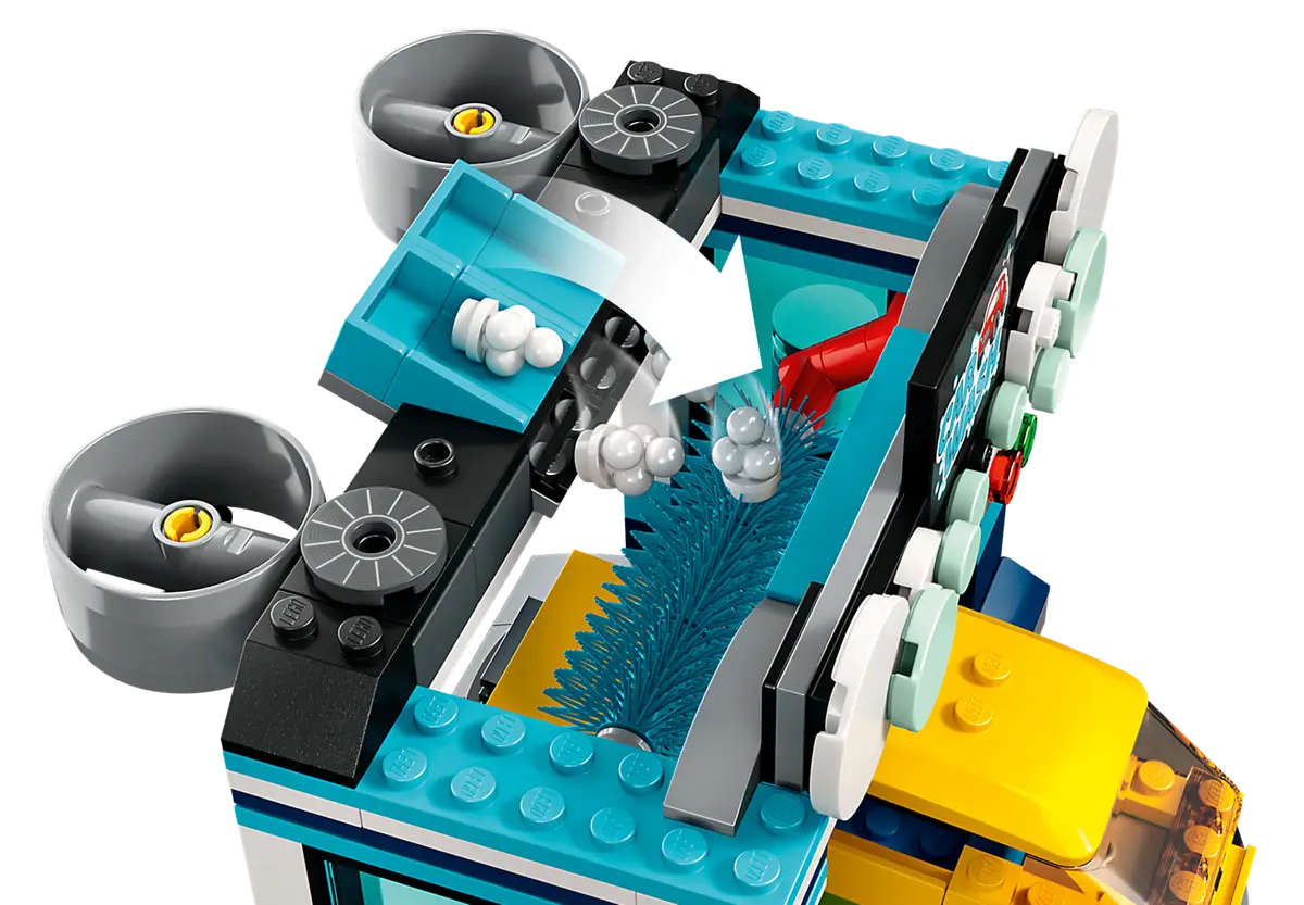 LEGO City 60362 Car Wash 3