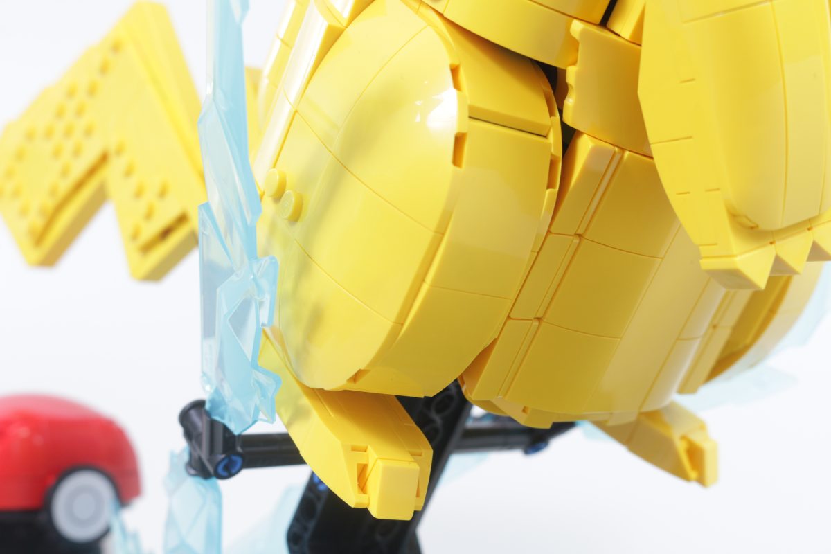 LEGO Pokemon 72152 Pikachu and Poke Ball review 11 1200x800