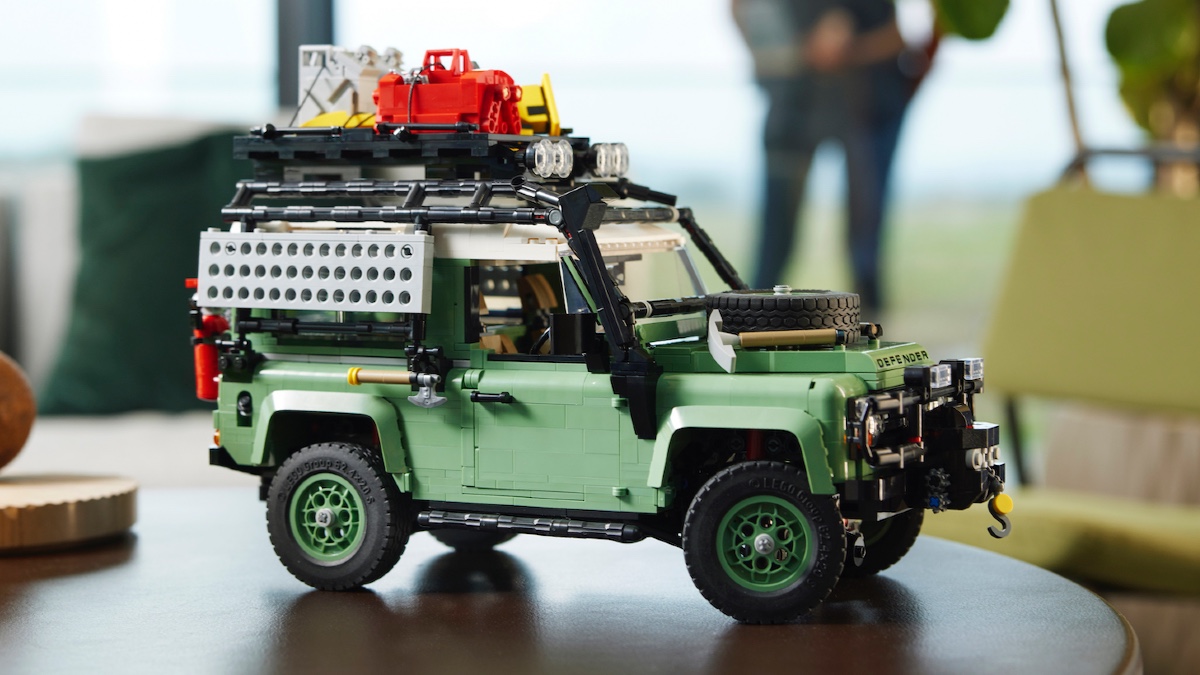 LEGO Icons 10317 Land Rover Classic Defender 90 is out now for VIPs