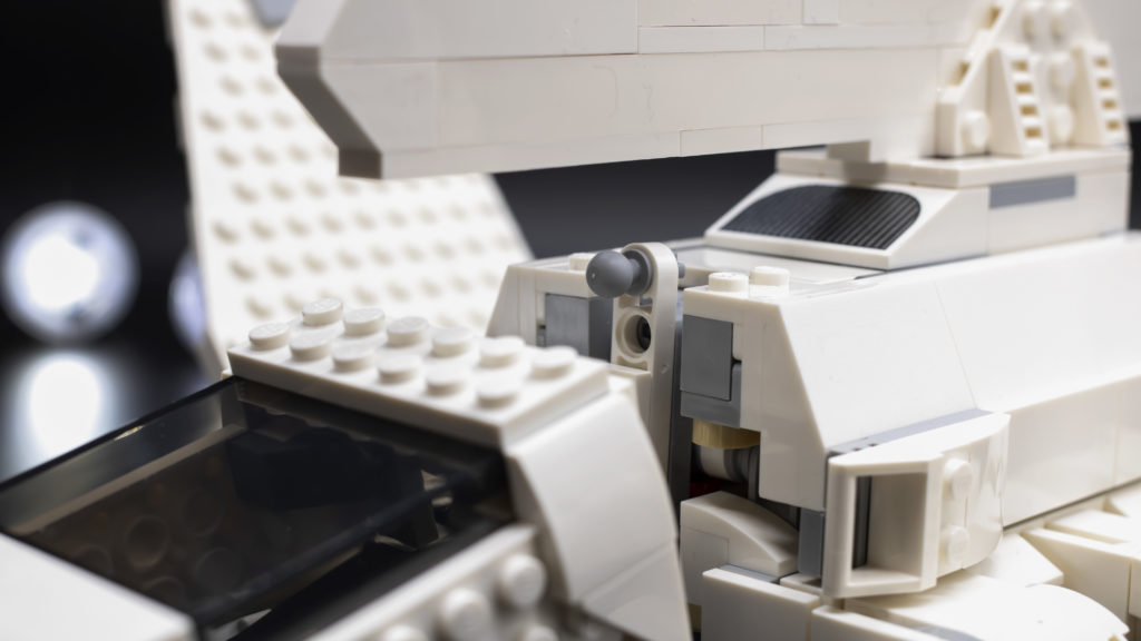 LEGO Star Wars 75302 Imperial Shuttle 10