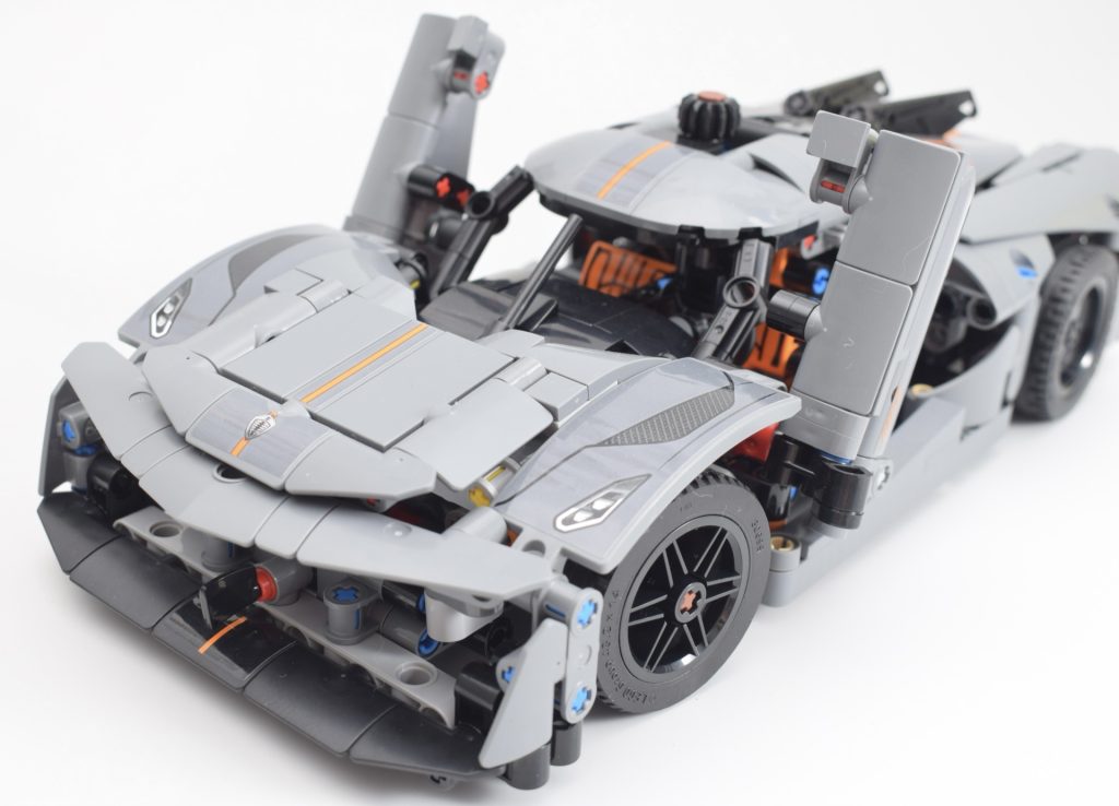 LEGO Technic 42173 Koenigsegg Jesko Absolut Grey Hypercar review 15 1024x738