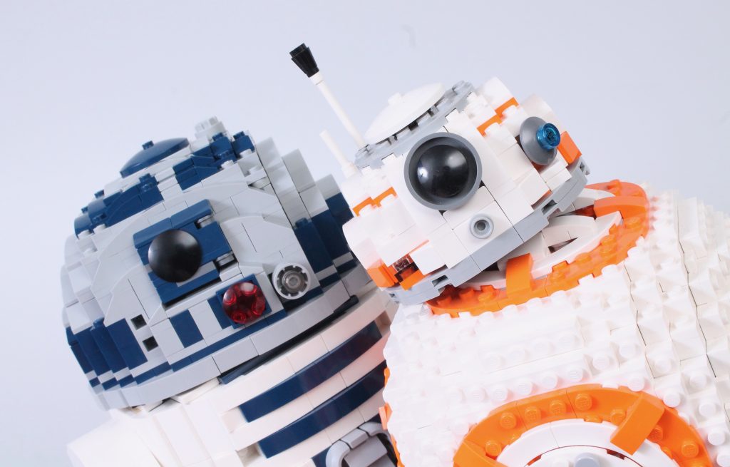 LEGO Star Wars 75308 R2 D2 75187 BB 8 comparison 7 1024x655
