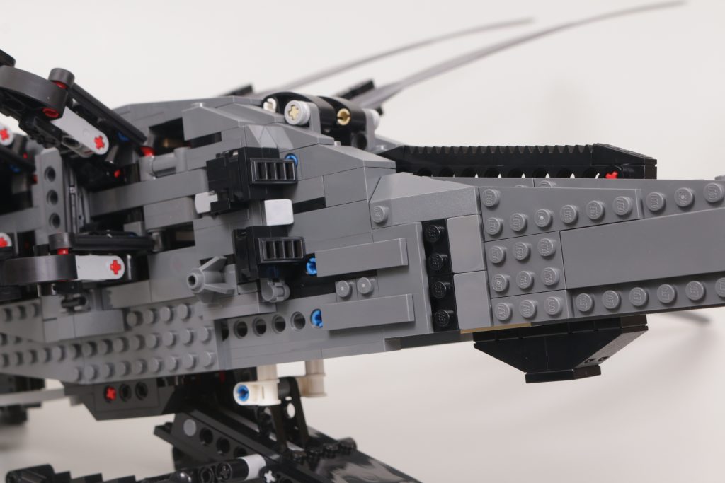 LEGO Icons 10327 Dune Atreides Royal Ornithopter review 16 1024x683