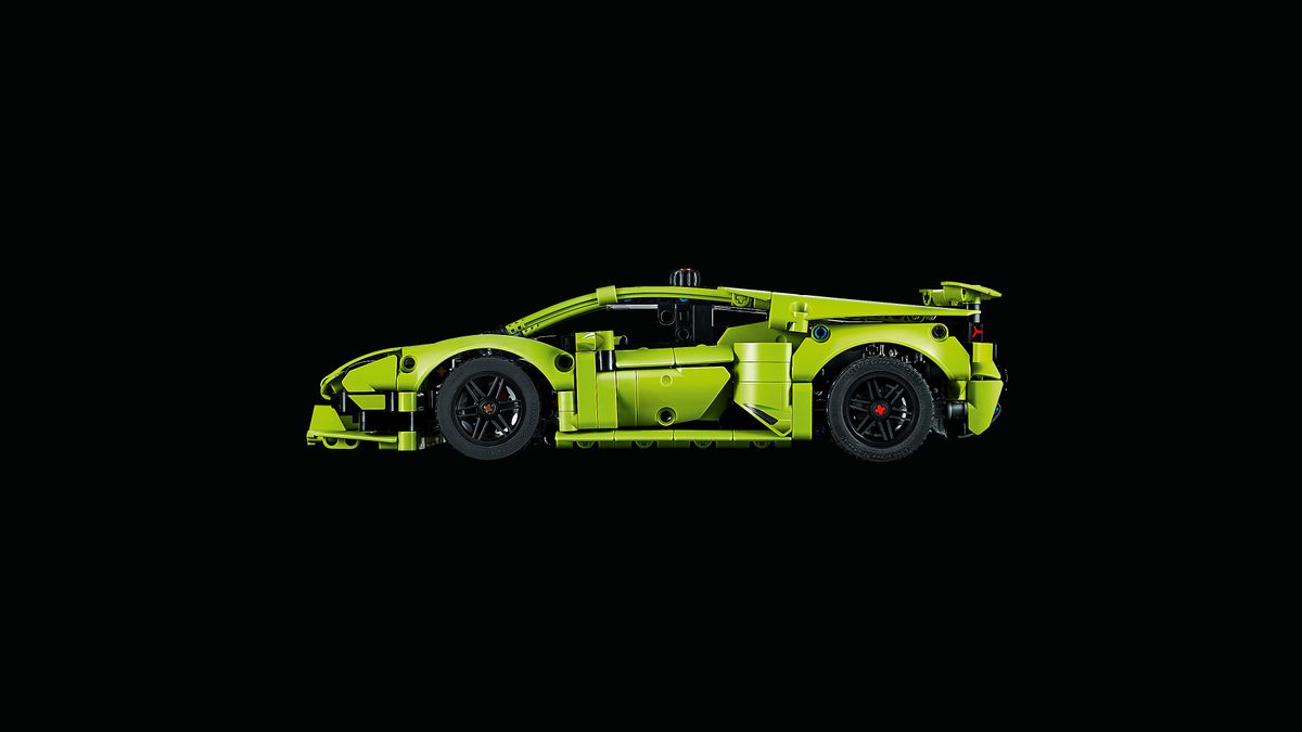 LEGO Technic 42161 Lamborghini Huracan Tecnica 5