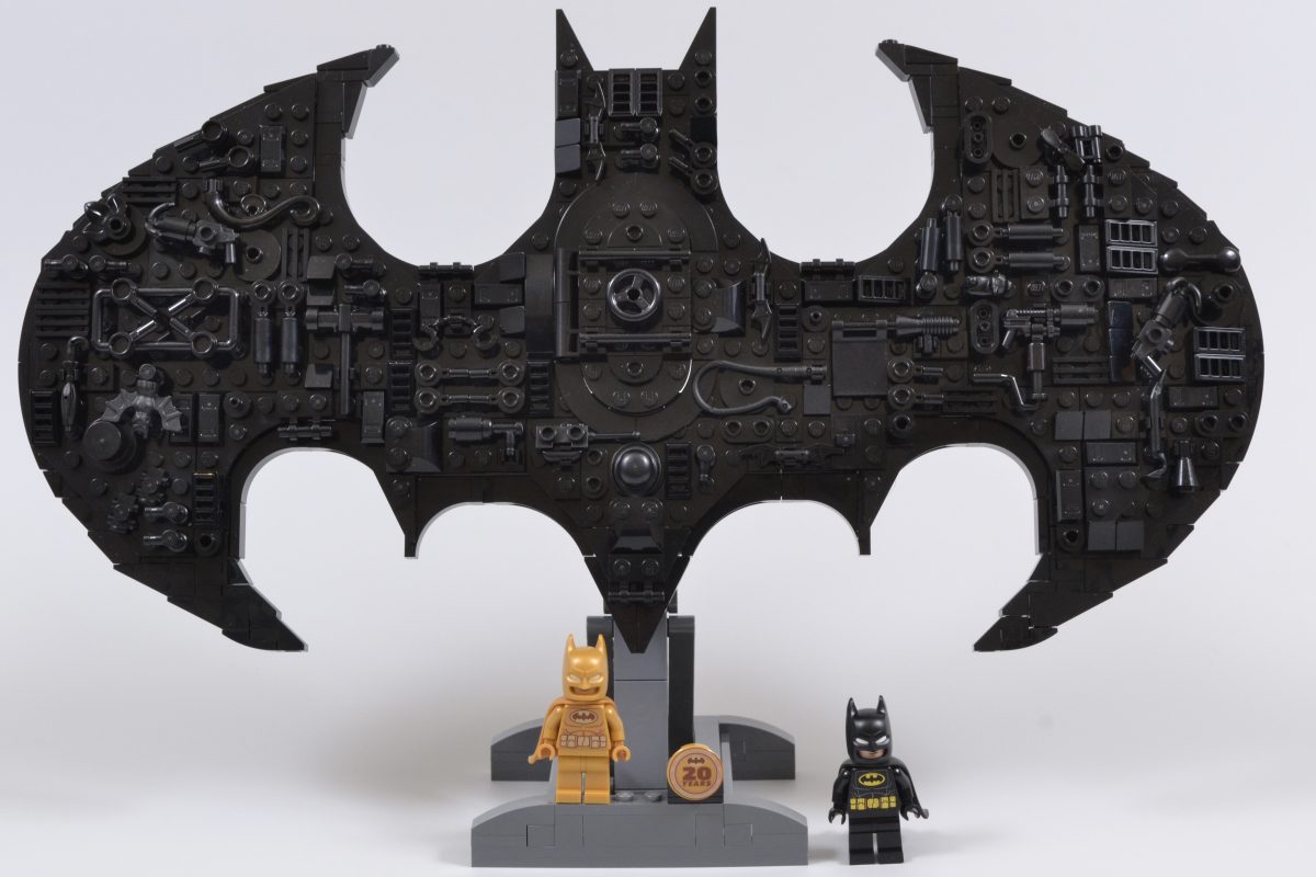 LEGO Batman 76330 Batman Logo 1 1200x800