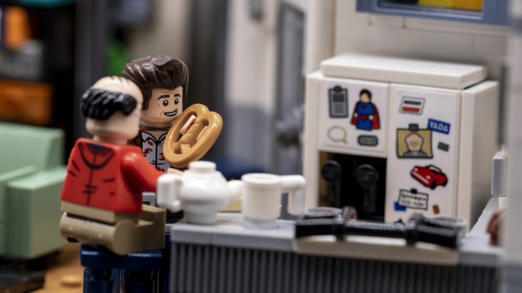 LEGO Ideas 21338 Seinfeld 39