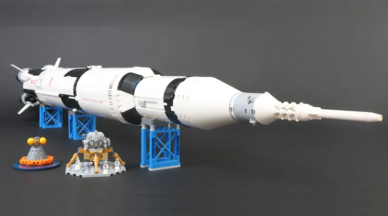 LEGO Ideas 21309 / 92176 NASA Apollo Saturn V review