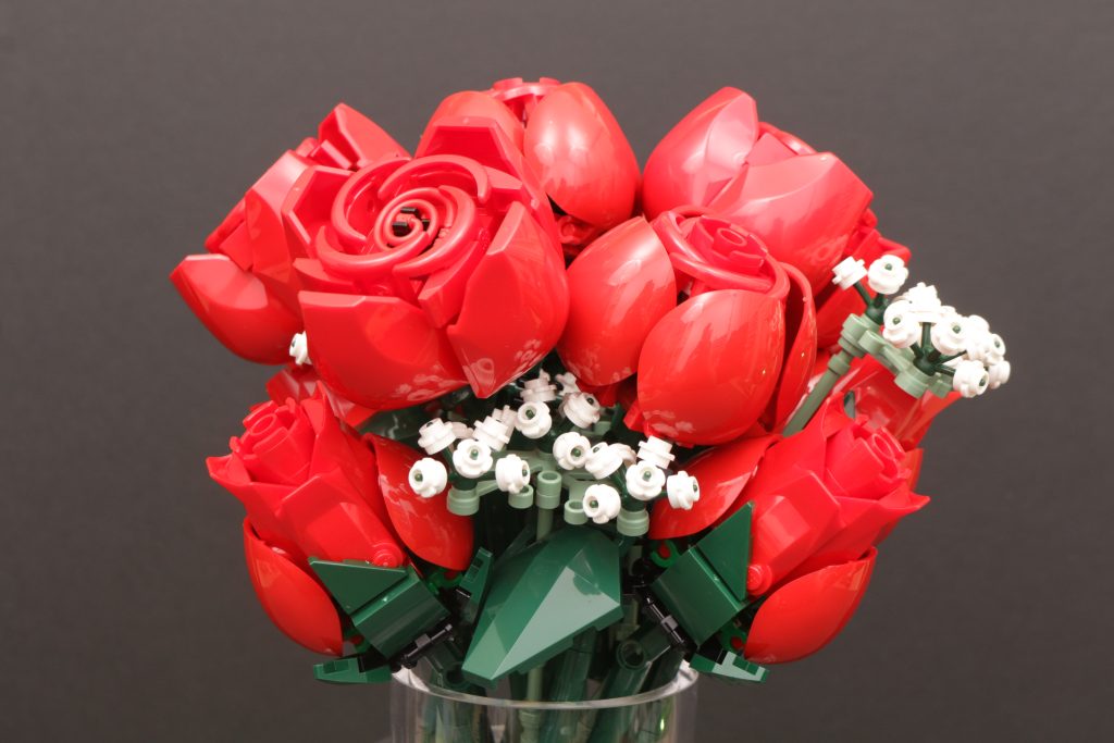 LEGO Botanical Collection 10328 Bouquet of Roses review 11 1024x683