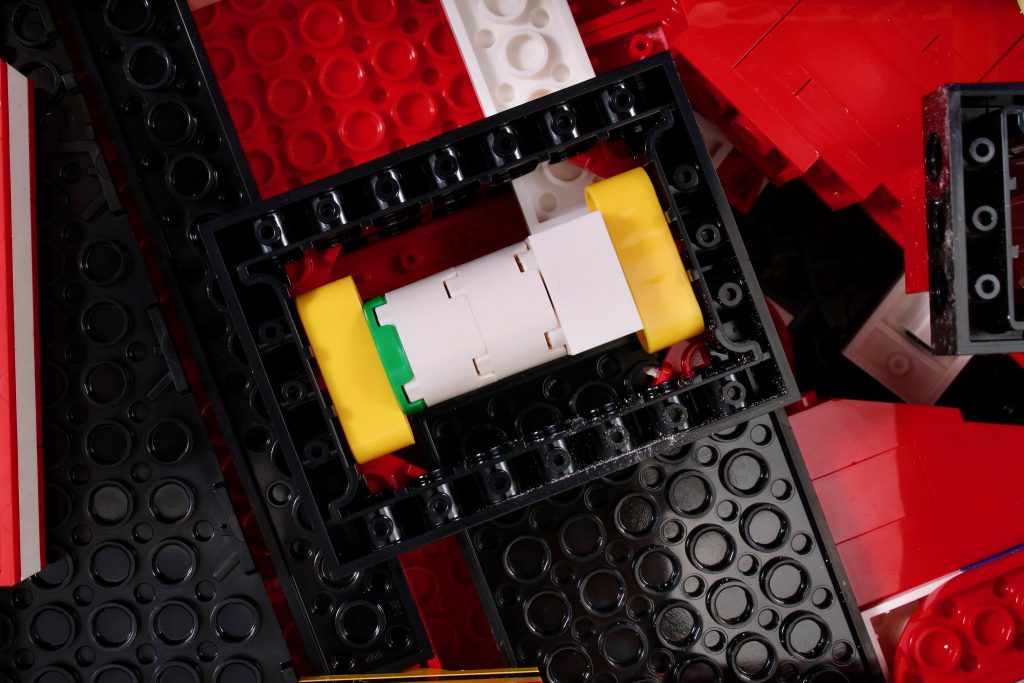 LEGO Art 31209 The Amazing Spider Man review 15 1024x683