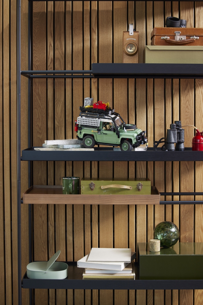 LEGO Icons 10317 Land Rover Classic Defender 90 17 683x1024