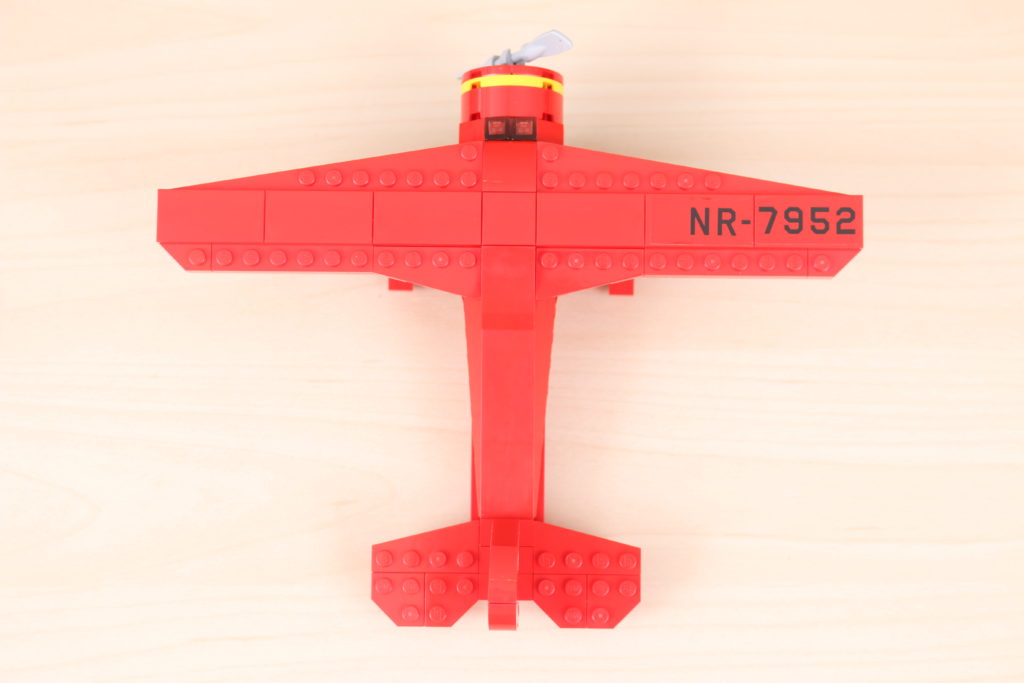 LEGO 40450 Amelia Earhart Tribute GWP review 13