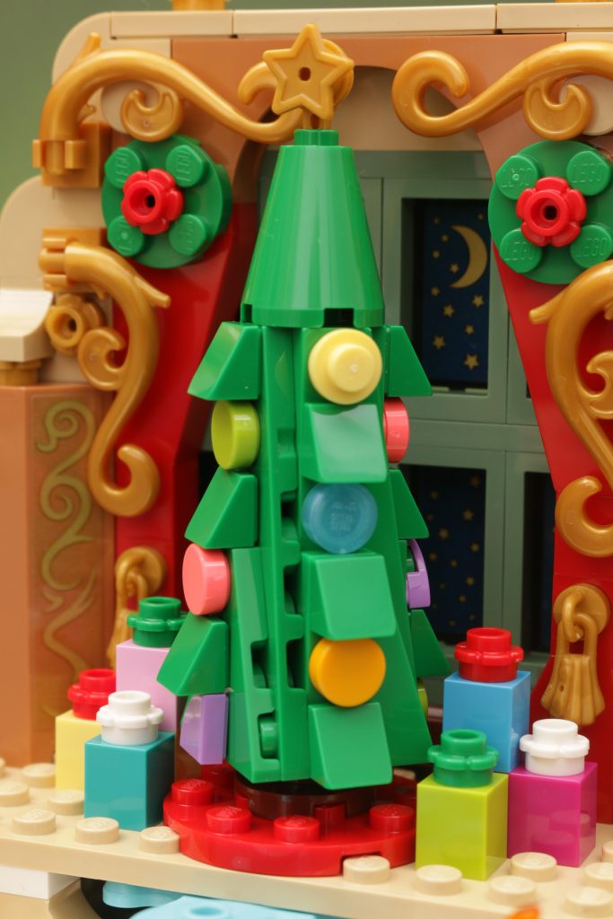 LEGO 40701 Ballerina Nutcracker Scene gift with purchase review 9 683x1024