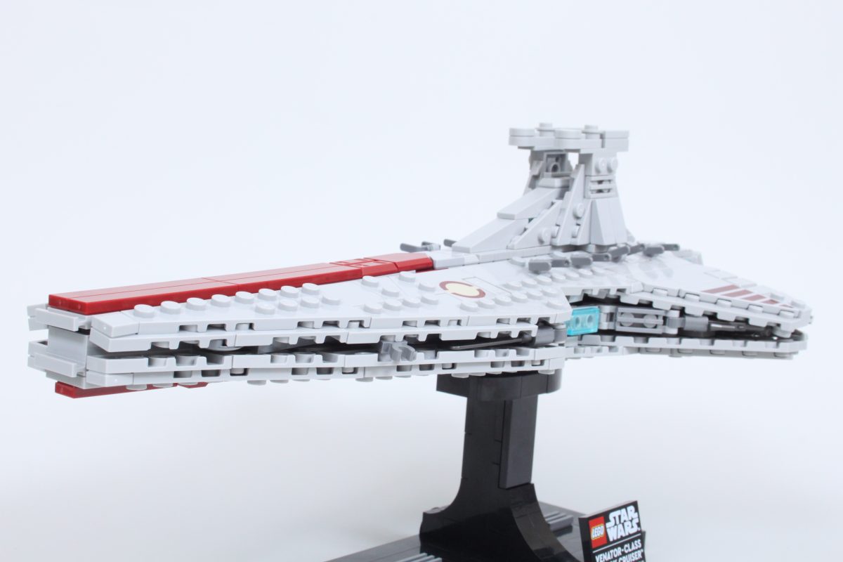 lego star wars 75441 Venator Class Attack Cruiser review 5 1200x800