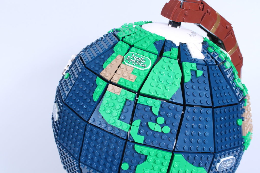 LEGO Ideas 21332 The Globe review 8 1024x683