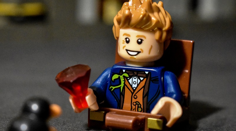 Brick Pic of the Day: Luring the Niffler