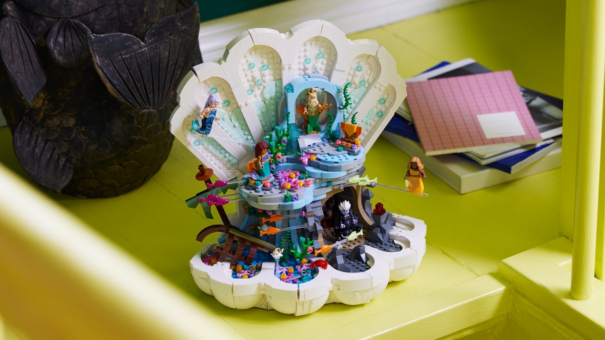 Six things we’ve spotted in LEGO 43225 The Little Mermaid Royal Clamshell