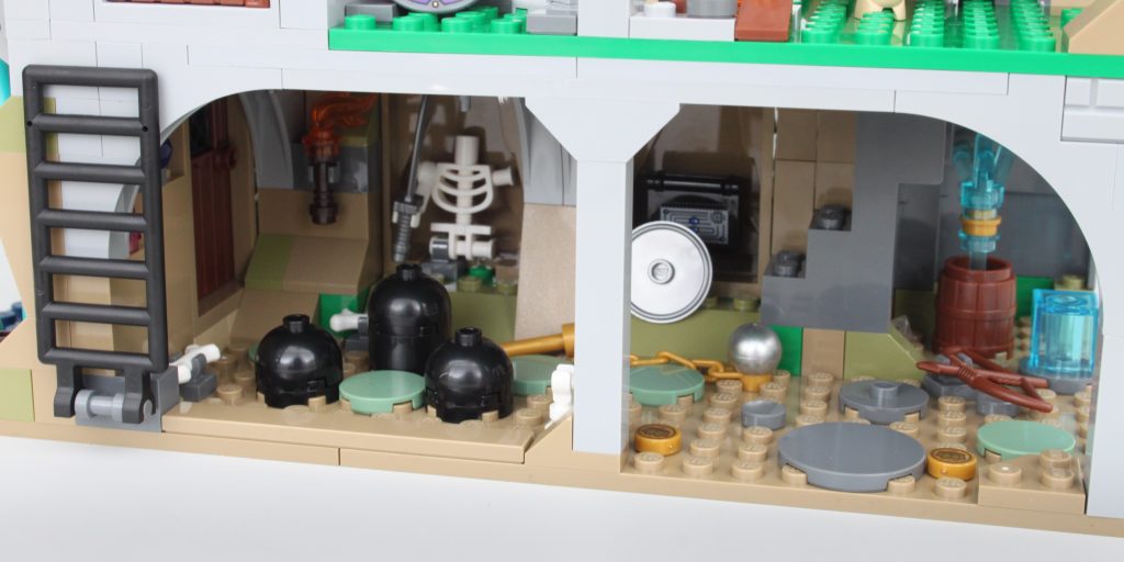 LEGO Ideas 21348 red dragons tale dungeons and dragons review 54 1024x512