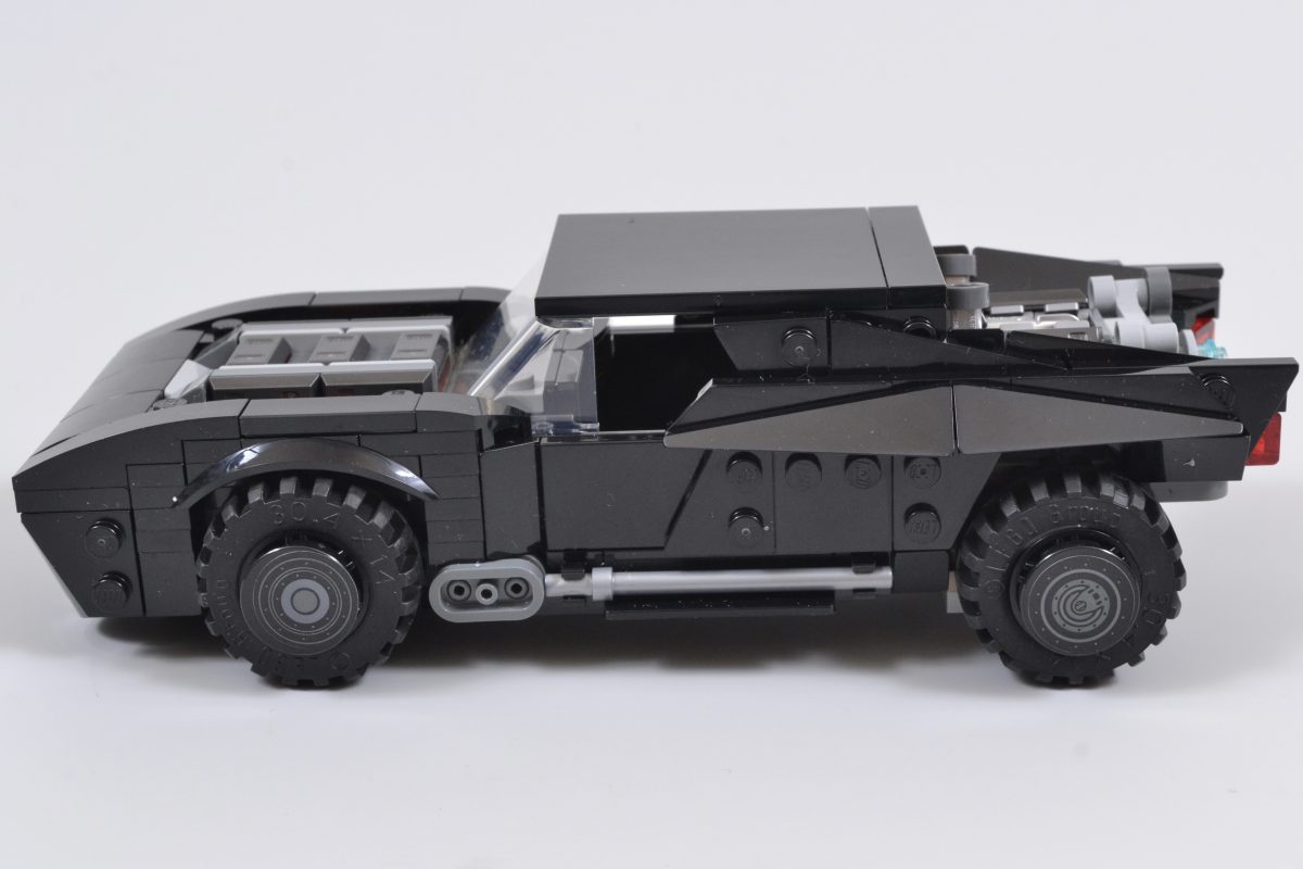 LEGO DC 76332 The Batman Batmobile 2 1200x800