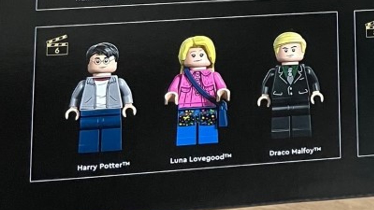 LEGO Harry Potter 76405 Hogwarts Express Collectors’ Edition has a downgraded minifigure