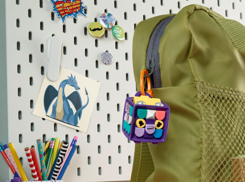 LEGO DOTS 41939 Bag Tag Dragon lifestyle