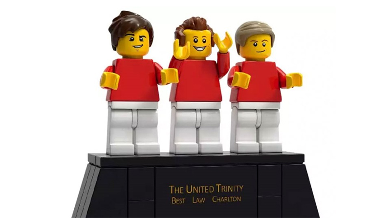 LEGO 5006171 The United Trinity free with 10272 Old Trafford – Manchester United today